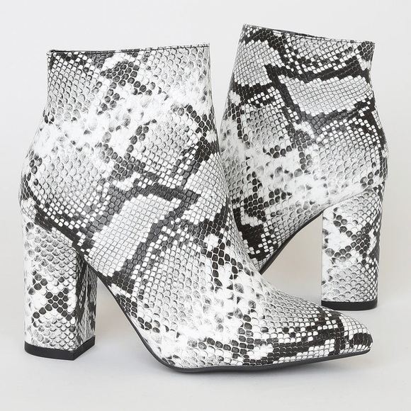 Snakeskin booties - Picture 2 of 3